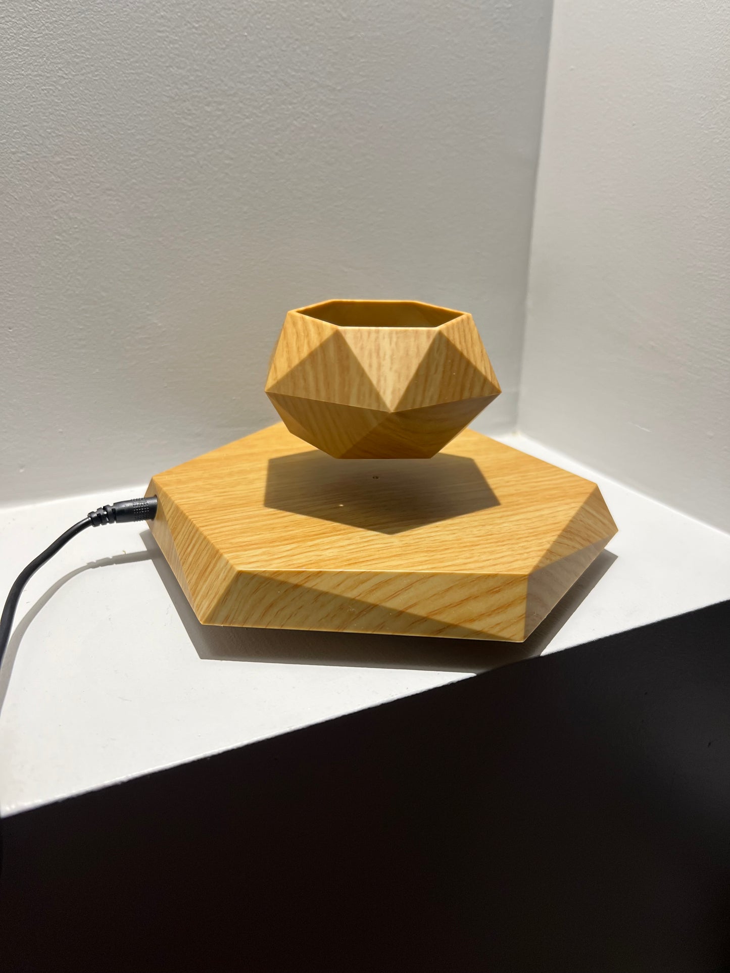 WIllow Style Diamond Pot